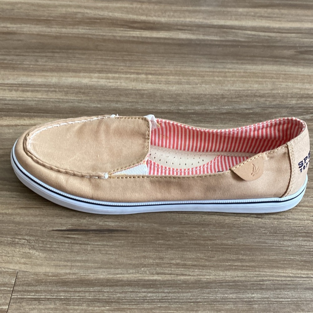 SPERRY
Women's Zuma Slip-On Sneakers in tan
